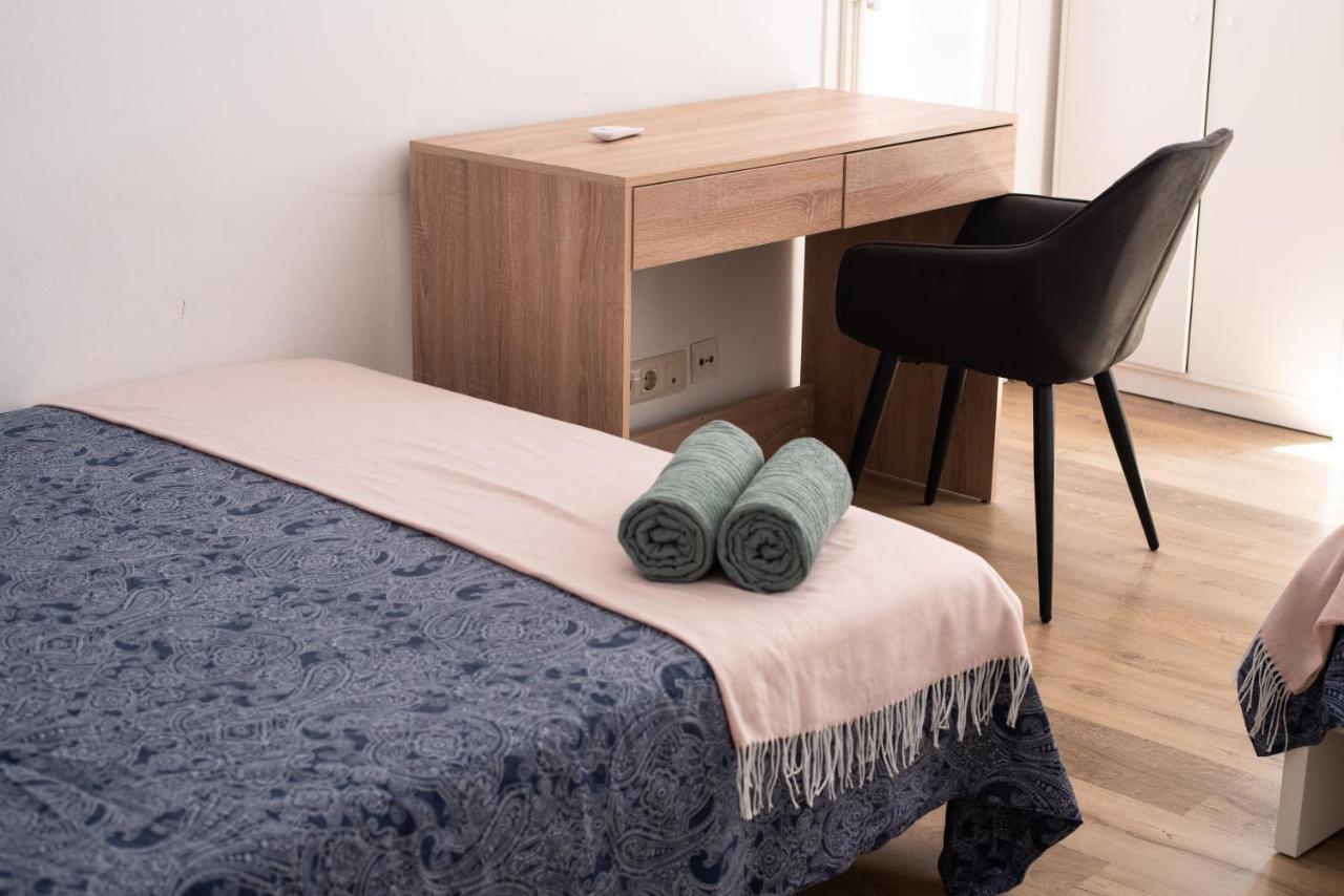 By Port Vell Rooms バルセロナ エクステリア 写真